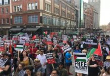 ফিলিস্তিনে মুসলমানেদের নির্যাতনের প্রতিবাদে ইংল্যান্ডে ইহুদিদেরও অংশগ্রহণ